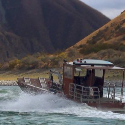 jetboat transportation to temperance creek lodge hells canyon